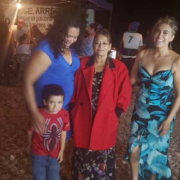 Thanks for all the cute clothes that you shared - Picture 2 of 9